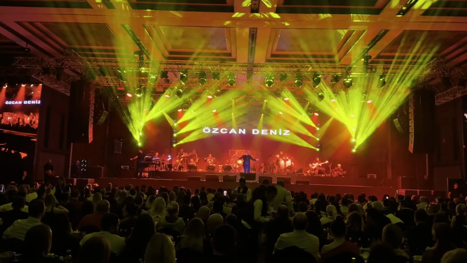 Özcan Deniz — Rixos Sungate